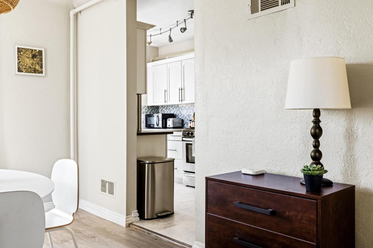 Stylish City Retreat - King Beds - Walk To Sloans Lake Денвер Экстерьер фото